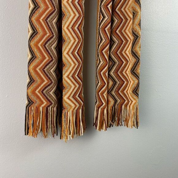 Missoni Wool Zig Zag Scarf With Fringe and Metallic Detail - Picture 5 of 7
